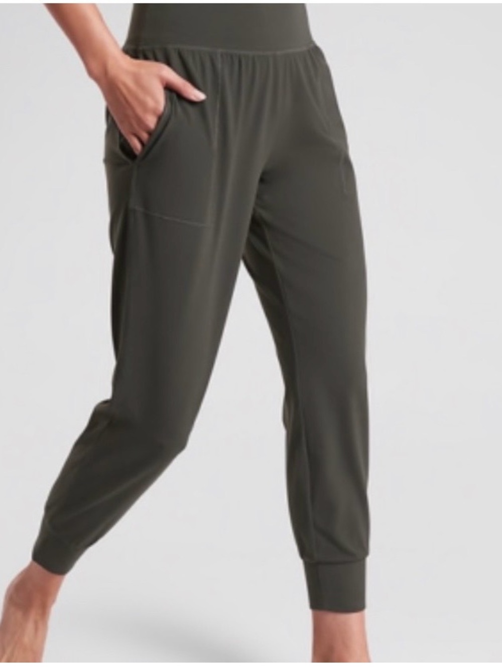 Athleta Green Salutation Jogger Small Petite